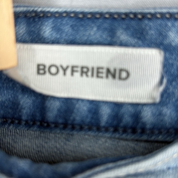 Torrid Women’s Light Wash Distressed  Boyfriend Jeans - Picture 9 of 11